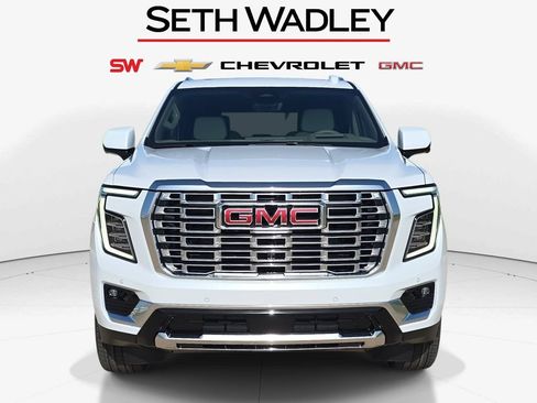 New 2026 GMC Yukon Denali w/ Denali Reserve Package AWD/4WD image 2