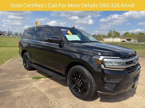 Certified 2024 Ford Expedition XLT image 3