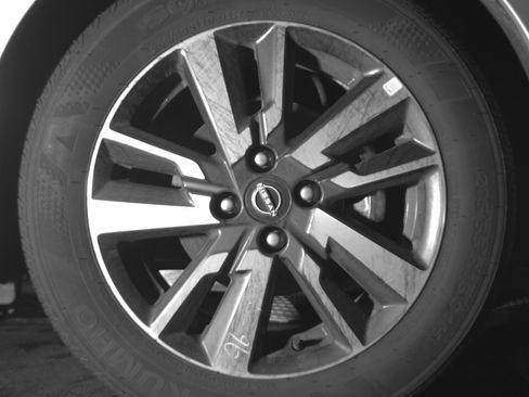 Used 2025 Nissan Versa SV FWD image 13