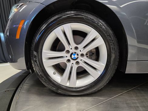 Used 2018 BMW 330i Sedan w/ Convenience Package RWD image 23