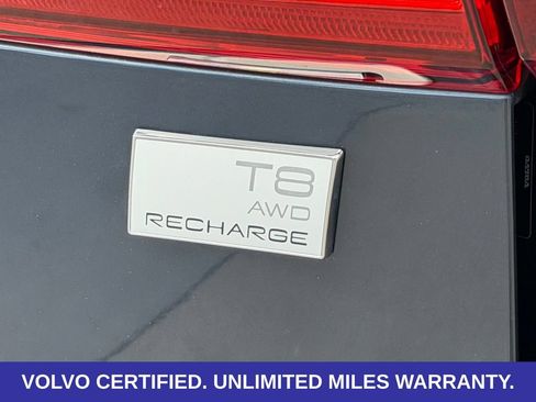 Certified 2024 Volvo XC60 T8 Ultimate w/ Protection Package Premier AWD/4WD image 11