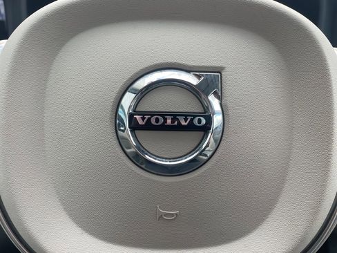 Certified 2023 Volvo XC60 B5 Plus w/ Climate Package image 40