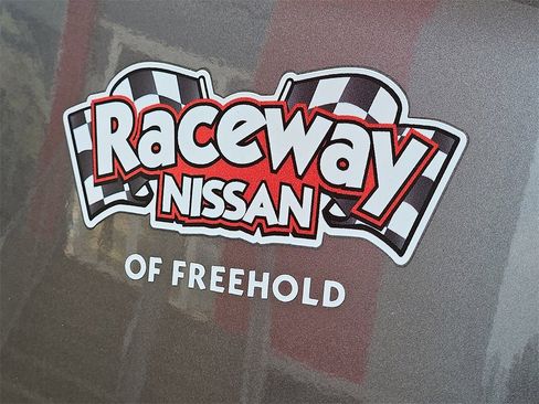 Certified 2025 Nissan Rogue Platinum image 34