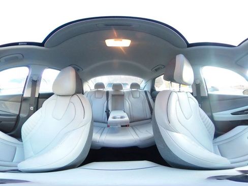 Used 2025 Hyundai Elantra Limited image 41