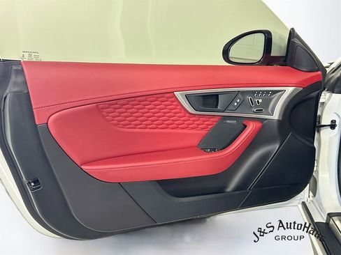 Used 2022 Jaguar F-TYPE R-Dynamic image 22