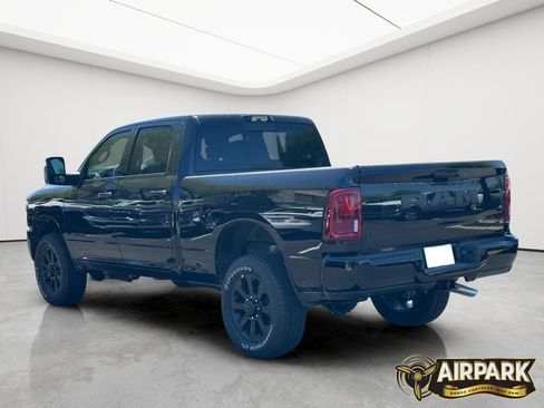 New 2025 RAM 2500 Laramie w/ Night Edition AWD/4WD image 7