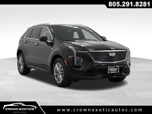 Used 2025 Cadillac XT4 Premium Luxury w/ Cold Weather Package FWD image 1