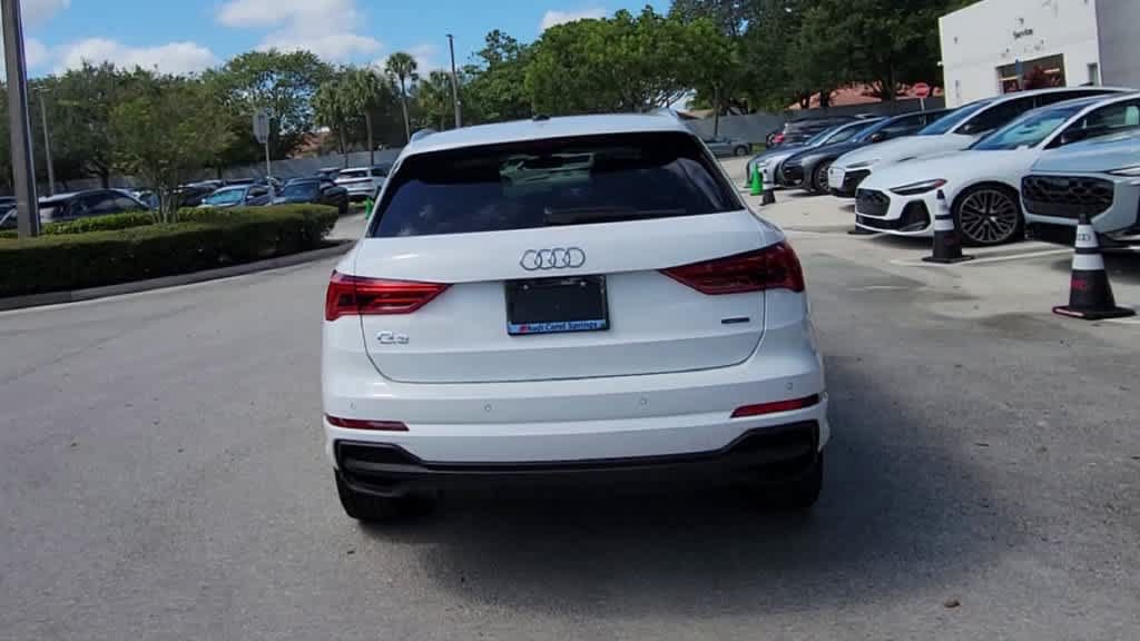 Certified 2024 Audi Q3 2.0T Premium AWD/4WD image 7