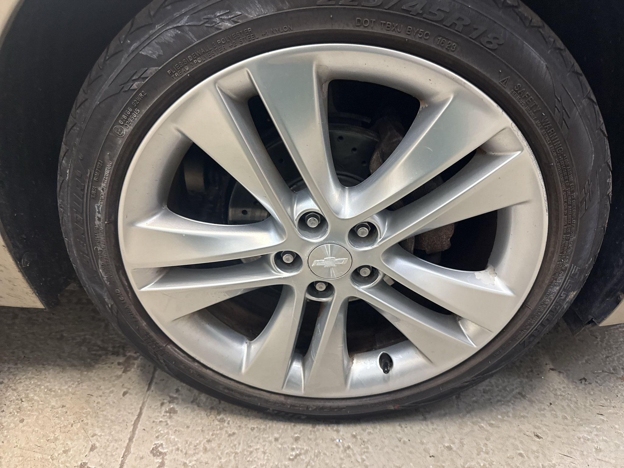 Used 2013 Chevrolet Cruze LTZ w/ Enhanced Safety Package FWD image 29