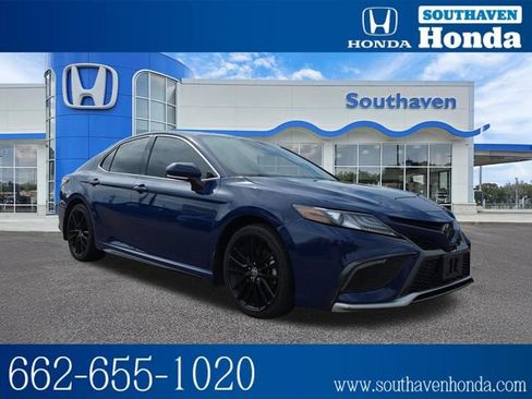 Used 2023 Toyota Camry XSE FWD image 1