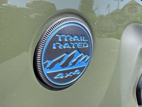 Used 2024 Jeep Wrangler Unlimited AWD/4WD image 30