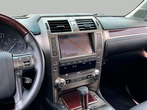 Used 2015 Lexus GX 460 w/ Premium Package AWD/4WD image 7