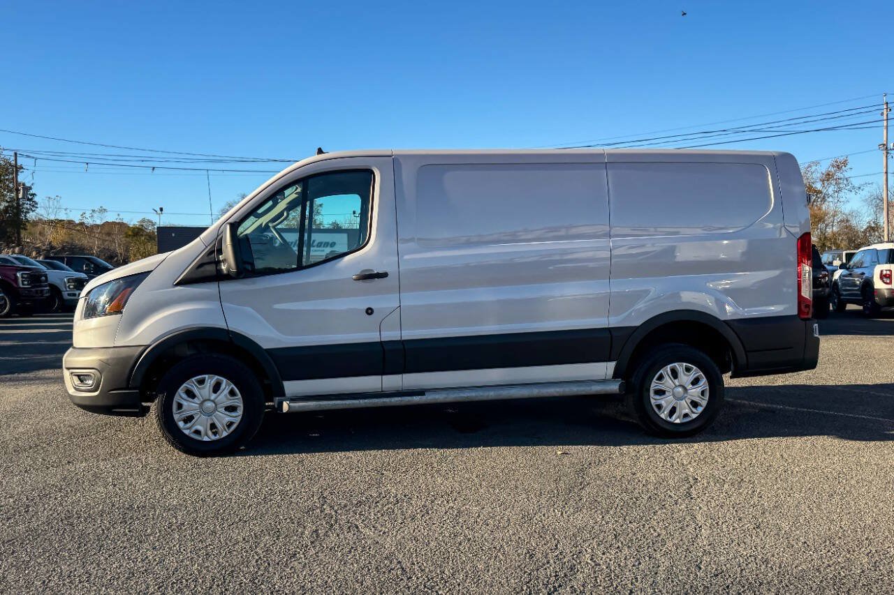 Used 2025 Ford Transit 250 Low Roof w/ Exterior Upgrade Package RWD image 6