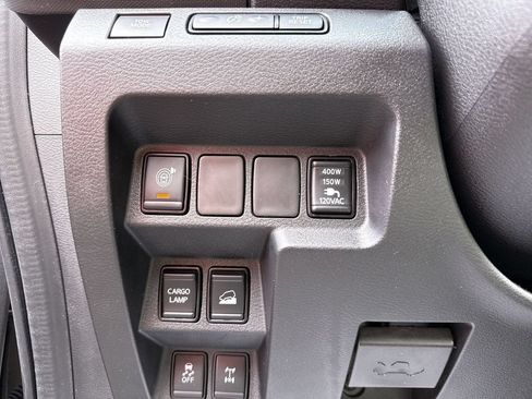 Used 2023 Nissan Frontier PRO-4X w/ Pro-4X Premium Package AWD/4WD image 35