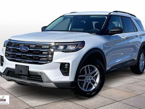 New 2026 Ford Explorer Active w/ Active Comfort Package RWD image 2