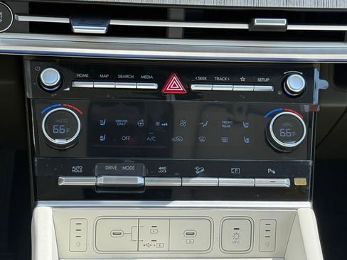 New 2025 Hyundai Santa Fe Calligraphy image 23