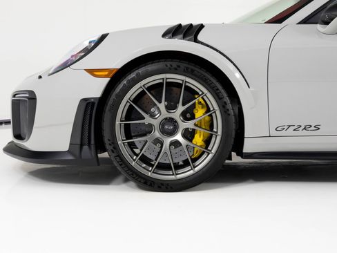 Used 2018 Porsche 911 GT2 RS image 10