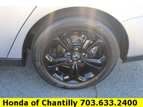 Used 2025 Honda Accord SE image 30