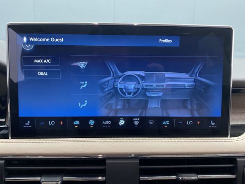 Used 2024 Lincoln Corsair Reserve AWD/4WD image 22