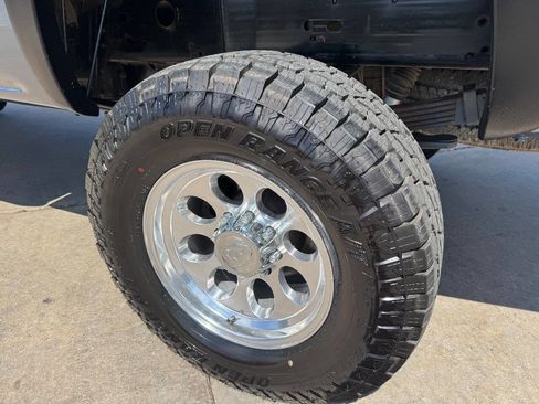 Used 2006 Chevrolet Silverado 3500 LT w/ Heavy-Duty Power Package AWD/4WD image 53