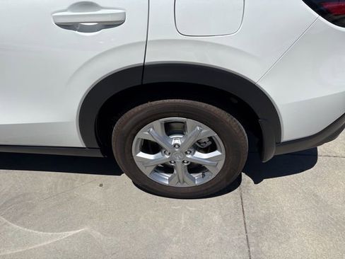 Certified 2025 Honda HR-V LX image 9