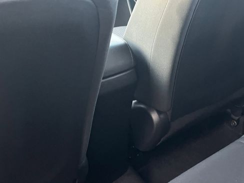 Used 2025 Kia Soul LX w/ LX Technology Package image 23