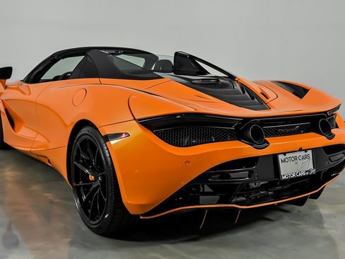 Used 2022 McLaren 720S Performance RWD image 9