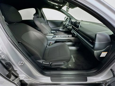 Used 2024 Hyundai Ioniq 6 SE image 32