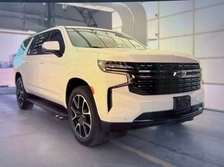 Used 2021 Chevrolet Suburban RST w/ Luxury Package RWD video 1