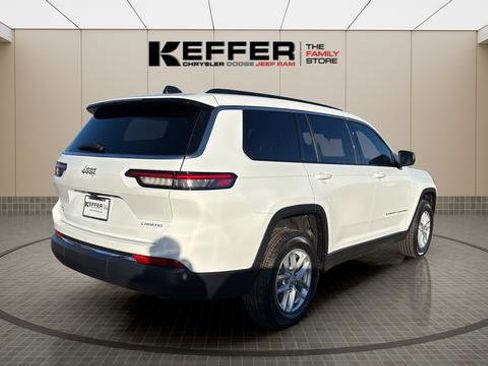 New 2025 Jeep Grand Cherokee L Laredo image 5