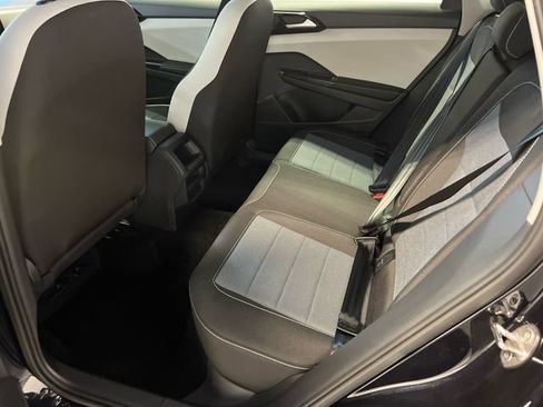 Certified 2025 Volkswagen Taos S FWD image 16