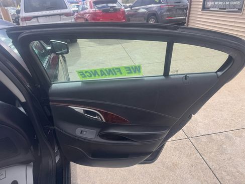 Used 2011 Buick LaCrosse CXL image 15