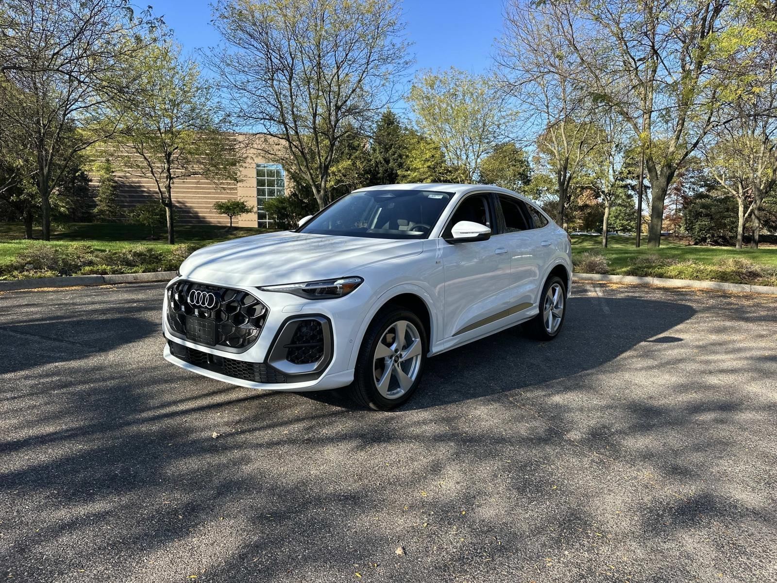 New 2025 Audi Q5 Premium Plus AWD/4WD image 3