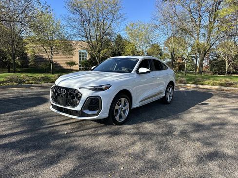 New 2025 Audi Q5 Premium Plus AWD/4WD image 3