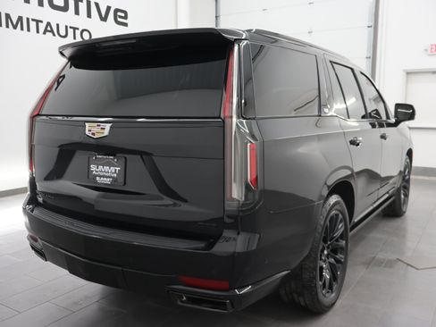 Used 2021 Cadillac Escalade Sport Platinum AWD/4WD image 5