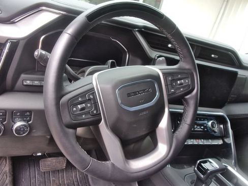Used 2025 GMC Sierra 1500 Denali AWD/4WD image 10