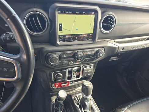 Used 2022 Jeep Wrangler Unlimited Rubicon 4xe AWD/4WD image 6