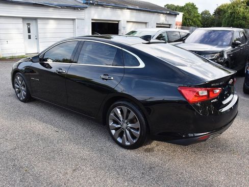 Used 2016 Chevrolet Malibu Premier w/ Driver Confidence Package II FWD image 5