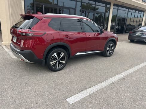 Used 2023 Nissan Rogue Platinum w/ Platinum Premium Package image 3