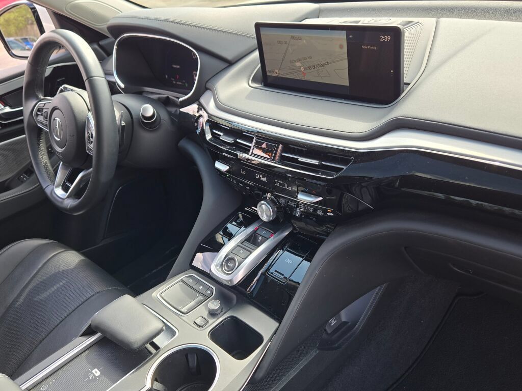 Used 2023 Acura MDX w/ Technology Package AWD/4WD image 9