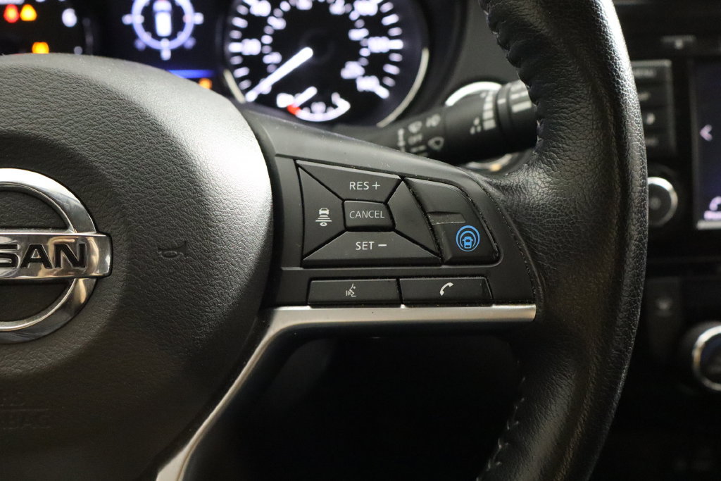 Used 2020 Nissan Rogue SV w/ Premium Package FWD image 10