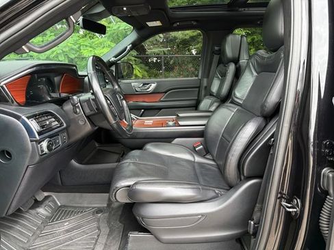 Used 2021 Lincoln Navigator Reserve RWD image 11