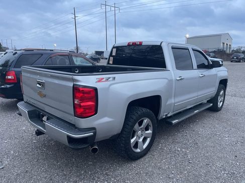 Used 2018 Chevrolet Silverado 1500 LT w/ Texas Edition image 3