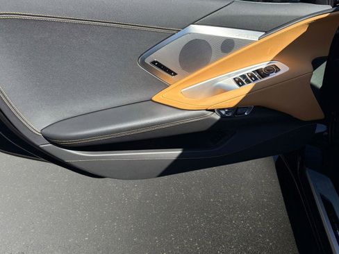 Used 2021 Chevrolet Corvette 2LT w/ Z51 Performance Package image 11