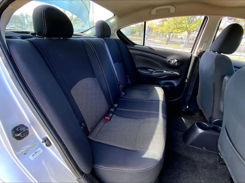 Used 2017 Nissan Versa SV image 19