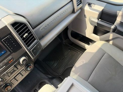 Used 2017 Ford F250 XL w/ Power Equipment Group AWD/4WD image 13