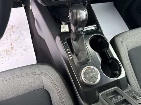 Used 2025 Ford Bronco Big Bend image 23