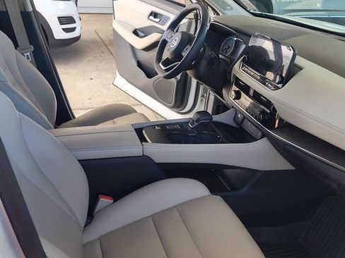 Used 2021 Nissan Rogue SL w/ Premium Package FWD image 29