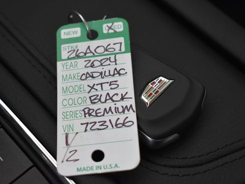 Certified 2024 Cadillac XT5 Premium Luxury w/ Technology Package image 36