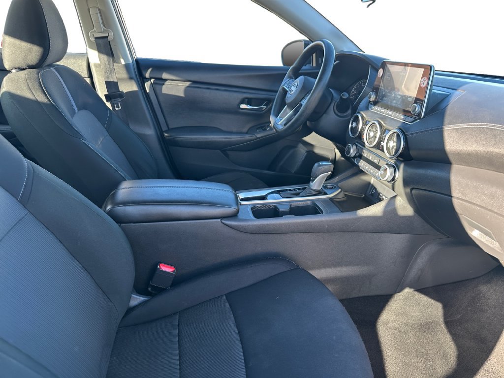 Used 2025 Nissan Sentra SV FWD image 16